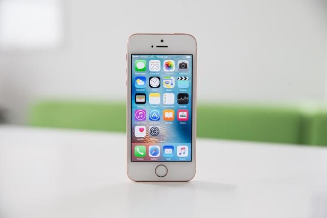 不需要对方同意控制手机（对方无察觉远程控制手机） 