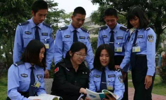 警校招生条件女生 